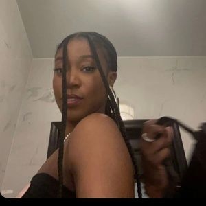 Meet your Posher, Fake ass ballerina